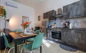 Central & Comfy Flat In The Beating Heart Of Turin